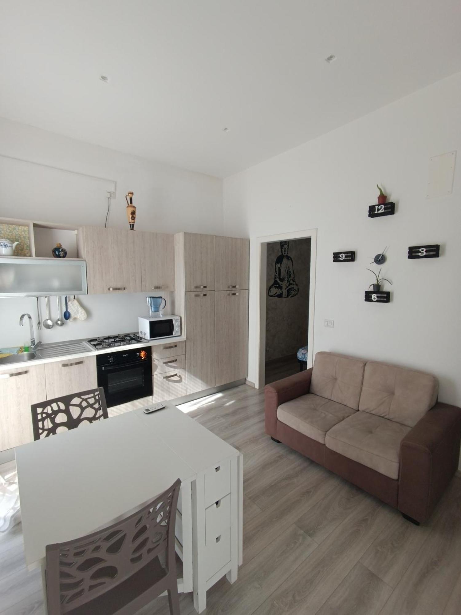 Apartamento Angolo Di Liberta Bari Exterior foto
